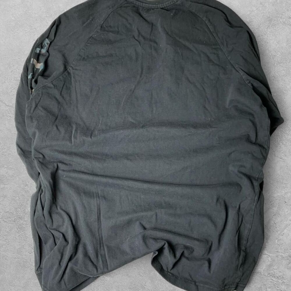 Ariat Men's Black and Grey T-shirt